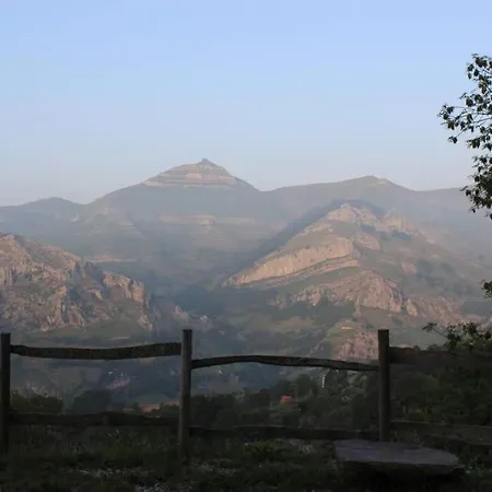 Pradones Alpesi faház San Roque de Ríomiera
